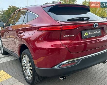 Тойота Венза 2021 в Киеве на Automoto.ua Красный Тойота Венза, объемом двигателя 2.49 л и пробегом 19 тыс. км за 34000 $, фото 13 на Automoto.ua