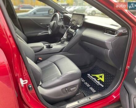 Тойота Венза 2021 в Киеве на Automoto.ua Красный Тойота Венза, объемом двигателя 2.49 л и пробегом 19 тыс. км за 34000 $, фото 29 на Automoto.ua