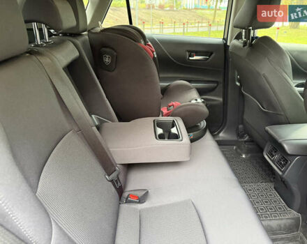 Тойота Венза 2022 в Киеве на Automoto.ua Красный Тойота Венза, объемом двигателя 2.49 л и пробегом 68 тыс. км за 29999 $, фото 58 на Automoto.ua