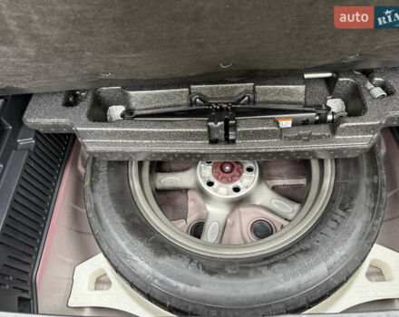 Тойота Венза 2022 в Киеве на Automoto.ua Красный Тойота Венза, объемом двигателя 2.49 л и пробегом 68 тыс. км за 29999 $, фото 63 на Automoto.ua