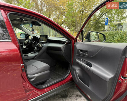 Тойота Венза 2022 в Киеве на Automoto.ua Красный Тойота Венза, объемом двигателя 2.49 л и пробегом 68 тыс. км за 29999 $, фото 50 на Automoto.ua