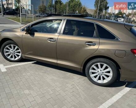 Тойота Венза, объемом двигателя 2.7 л и пробегом 300 тыс. км за 11800 $, фото 1 на Automoto.ua