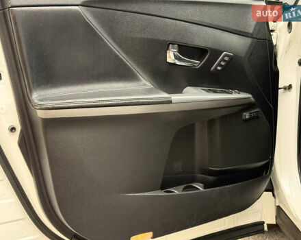 Тойота Венза, об'ємом двигуна 2.7 л та пробігом 133 тис. км за 14000 $, фото 3 на Automoto.ua