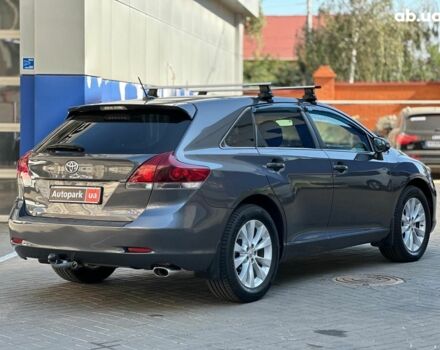 Серый Тойота Венза, объемом двигателя 2.7 л и пробегом 153 тыс. км за 15940 $, фото 3 на Automoto.ua