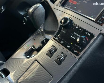 Серый Тойота Венза, объемом двигателя 2.7 л и пробегом 153 тыс. км за 15940 $, фото 23 на Automoto.ua