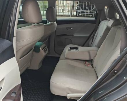 Серый Тойота Венза, объемом двигателя 3.5 л и пробегом 138 тыс. км за 12500 $, фото 9 на Automoto.ua