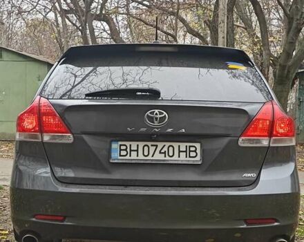 Серый Тойота Венза, объемом двигателя 3.5 л и пробегом 138 тыс. км за 12500 $, фото 1 на Automoto.ua