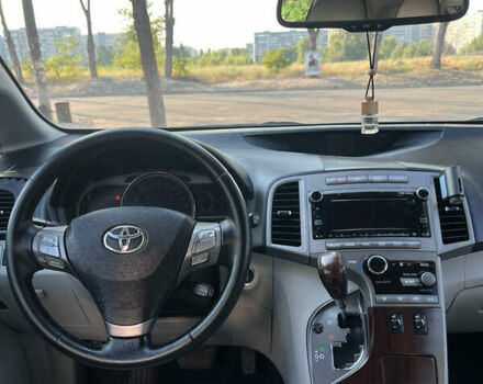 Сірий Тойота Венза, об'ємом двигуна 2.7 л та пробігом 200 тис. км за 11800 $, фото 12 на Automoto.ua
