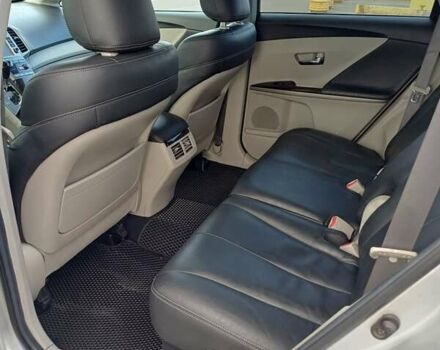 Серый Тойота Венза, объемом двигателя 2.7 л и пробегом 200 тыс. км за 13000 $, фото 10 на Automoto.ua