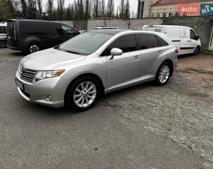 Серый Тойота Венза, объемом двигателя 2.67 л и пробегом 273 тыс. км за 13500 $, фото 1 на Automoto.ua