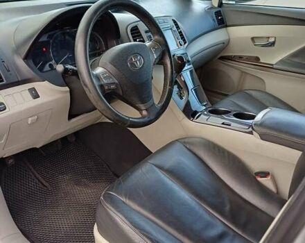 Серый Тойота Венза, объемом двигателя 2.7 л и пробегом 200 тыс. км за 13000 $, фото 3 на Automoto.ua