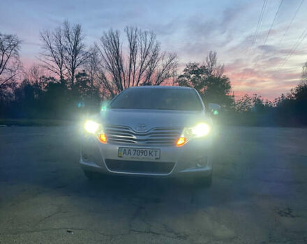 Серый Тойота Венза, объемом двигателя 2.7 л и пробегом 220 тыс. км за 14000 $, фото 1 на Automoto.ua