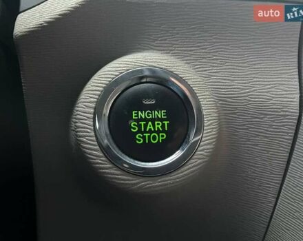 Серый Тойота Венза, объемом двигателя 2.67 л и пробегом 273 тыс. км за 14490 $, фото 26 на Automoto.ua