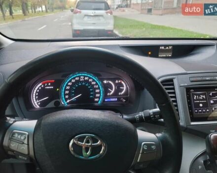 Серый Тойота Венза, объемом двигателя 2.72 л и пробегом 120 тыс. км за 14300 $, фото 5 на Automoto.ua