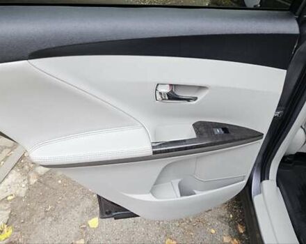 Сірий Тойота Венза, об'ємом двигуна 2.67 л та пробігом 201 тис. км за 19300 $, фото 18 на Automoto.ua