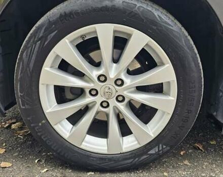 Сірий Тойота Венза, об'ємом двигуна 2.67 л та пробігом 201 тис. км за 19300 $, фото 5 на Automoto.ua