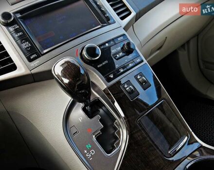 Серый Тойота Венза, объемом двигателя 2.7 л и пробегом 208 тыс. км за 15800 $, фото 12 на Automoto.ua
