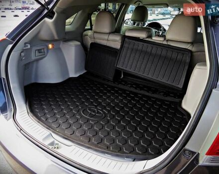 Серый Тойота Венза, объемом двигателя 2.7 л и пробегом 208 тыс. км за 15800 $, фото 17 на Automoto.ua