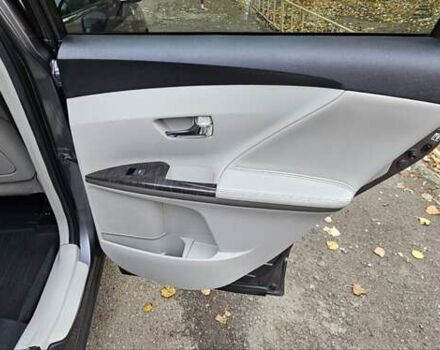 Сірий Тойота Венза, об'ємом двигуна 2.67 л та пробігом 201 тис. км за 19300 $, фото 17 на Automoto.ua