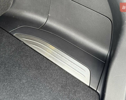 Серый Тойота Венза, объемом двигателя 2.49 л и пробегом 84 тыс. км за 35000 $, фото 40 на Automoto.ua