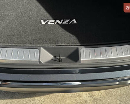 Серый Тойота Венза, объемом двигателя 2.49 л и пробегом 84 тыс. км за 35000 $, фото 34 на Automoto.ua