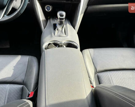 Серый Тойота Венза, объемом двигателя 2.49 л и пробегом 84 тыс. км за 35000 $, фото 35 на Automoto.ua