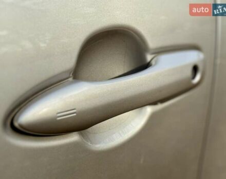 Серый Тойота Венза, объемом двигателя 2.49 л и пробегом 120 тыс. км за 30500 $, фото 24 на Automoto.ua