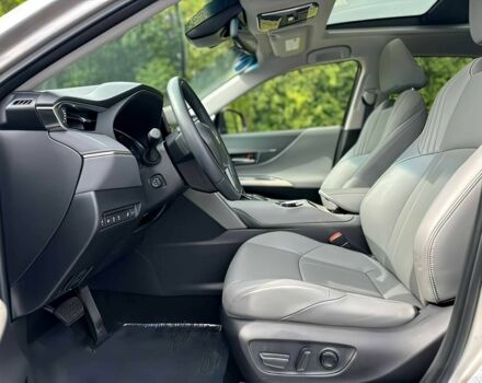 Серый Тойота Венза, объемом двигателя 2.5 л и пробегом 14 тыс. км за 13500 $, фото 9 на Automoto.ua