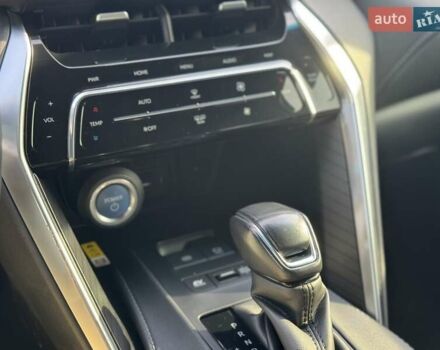 Серый Тойота Венза, объемом двигателя 2.49 л и пробегом 120 тыс. км за 30500 $, фото 34 на Automoto.ua