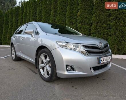 Серый Тойота Венза, объемом двигателя 3.46 л и пробегом 153 тыс. км за 16000 $, фото 1 на Automoto.ua