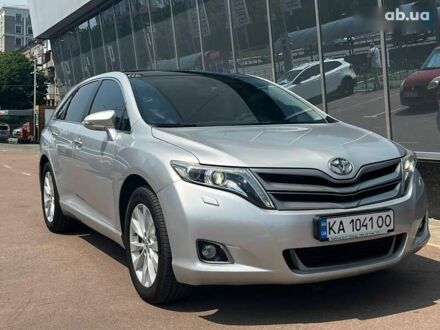 Тойота Венза 2013 в Киеве на Automoto.ua Серый Тойота Венза, объемом двигателя 2.7 л и пробегом 256 тыс. км за 14900 $, фото 1 на Automoto.ua