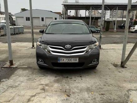 Серый Тойота Венза, объемом двигателя 2.67 л и пробегом 157 тыс. км за 16500 $, фото 1 на Automoto.ua