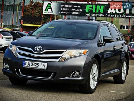 Серый Тойота Венза, объемом двигателя 2.7 л и пробегом 208 тыс. км за 15800 $, фото 1 на Automoto.ua