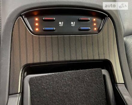 Тойота Венза 2021 в Киеве на Automoto.ua Синий Тойота Венза, объемом двигателя 2.49 л и пробегом 14 тыс. км за 36200 $, фото 20 на Automoto.ua