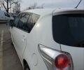 Белый Тойота Версо, объемом двигателя 2.2 л и пробегом 264 тыс. км за 9500 $, фото 5 на Automoto.ua