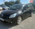 Белый Тойота Версо, объемом двигателя 2 л и пробегом 187 тыс. км за 8500 $, фото 1 на Automoto.ua