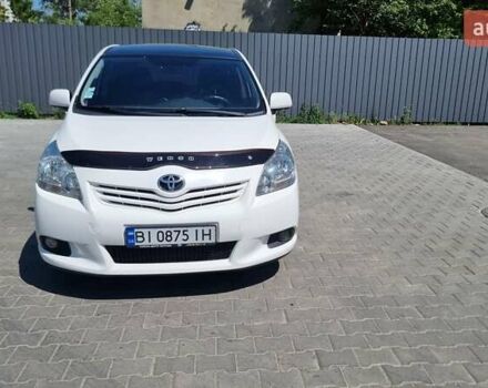 Білий Тойота Версо, об'ємом двигуна 2 л та пробігом 260 тис. км за 9000 $, фото 3 на Automoto.ua