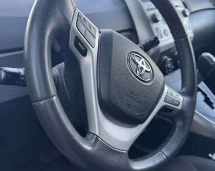 Белый Тойота Версо, объемом двигателя 1.8 л и пробегом 212 тыс. км за 8300 $, фото 4 на Automoto.ua