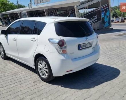 Білий Тойота Версо, об'ємом двигуна 2 л та пробігом 260 тис. км за 9000 $, фото 5 на Automoto.ua