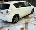Білий Тойота Версо, об'ємом двигуна 2 л та пробігом 250 тис. км за 7700 $, фото 1 на Automoto.ua