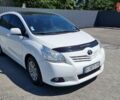 Білий Тойота Версо, об'ємом двигуна 2 л та пробігом 260 тис. км за 9000 $, фото 1 на Automoto.ua