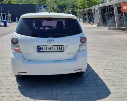 Білий Тойота Версо, об'ємом двигуна 2 л та пробігом 260 тис. км за 9000 $, фото 4 на Automoto.ua