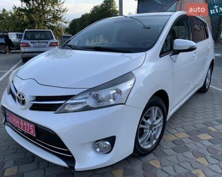 Белый Тойота Версо, объемом двигателя 2 л и пробегом 222 тыс. км за 12500 $, фото 24 на Automoto.ua