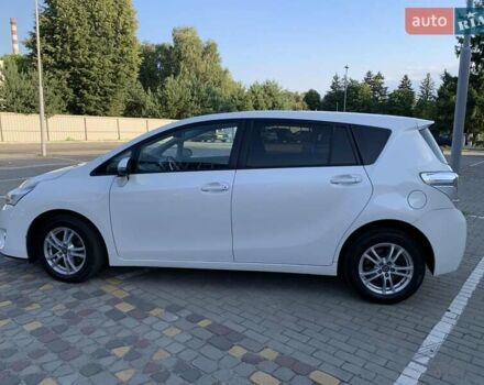 Белый Тойота Версо, объемом двигателя 2 л и пробегом 222 тыс. км за 12500 $, фото 5 на Automoto.ua