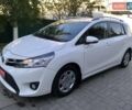 Белый Тойота Версо, объемом двигателя 2 л и пробегом 188 тыс. км за 10500 $, фото 5 на Automoto.ua