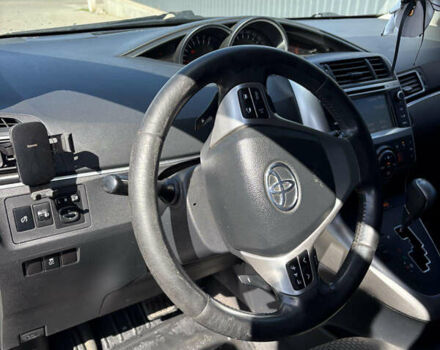 Тойота Версо 2013 в Вознесенске на Automoto.ua Белый Тойота Версо, объемом двигателя 1.8 л и пробегом 290 тыс. км за 9700 $, фото 4 на Automoto.ua