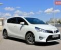 Белый Тойота Версо, объемом двигателя 1.8 л и пробегом 325 тыс. км за 9499 $, фото 1 на Automoto.ua