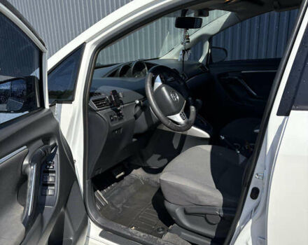 Тойота Версо 2013 в Вознесенске на Automoto.ua Белый Тойота Версо, объемом двигателя 1.8 л и пробегом 290 тыс. км за 9700 $, фото 7 на Automoto.ua