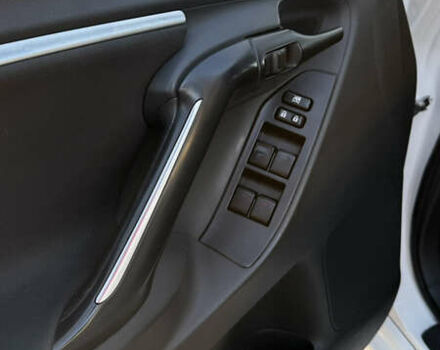 Белый Тойота Версо, объемом двигателя 1.6 л и пробегом 157 тыс. км за 10500 $, фото 8 на Automoto.ua