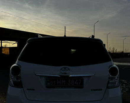 Белый Тойота Версо, объемом двигателя 1.6 л и пробегом 157 тыс. км за 10500 $, фото 23 на Automoto.ua